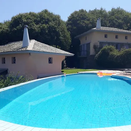 Country Estate With Pool Prázdninový dům Tsagarada