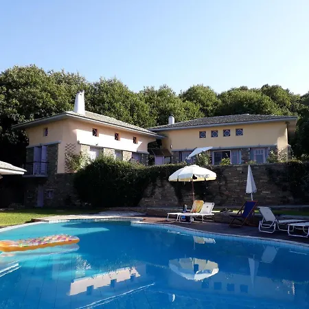 Сasa de vacaciones Country Estate With Pool Tsagkarada