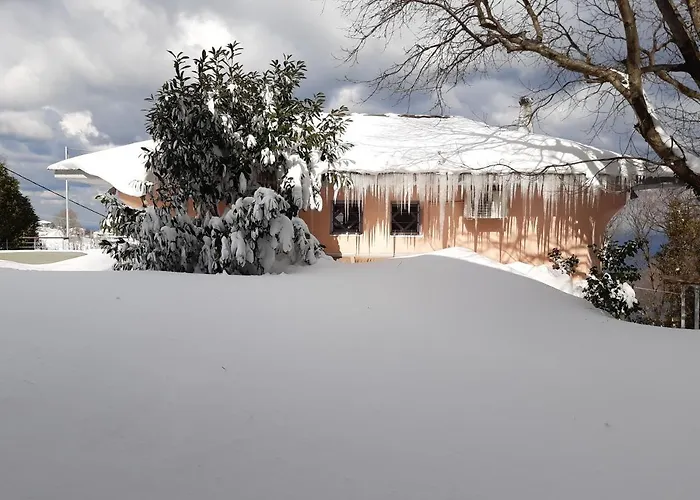 Σπίτι διακοπών Country Estate With Pool Τσαγκαράδα