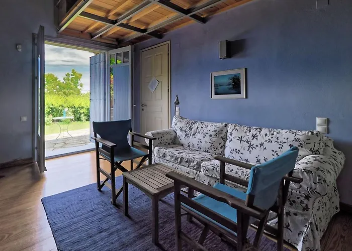 Prázdninový dům Country Estate With Pool