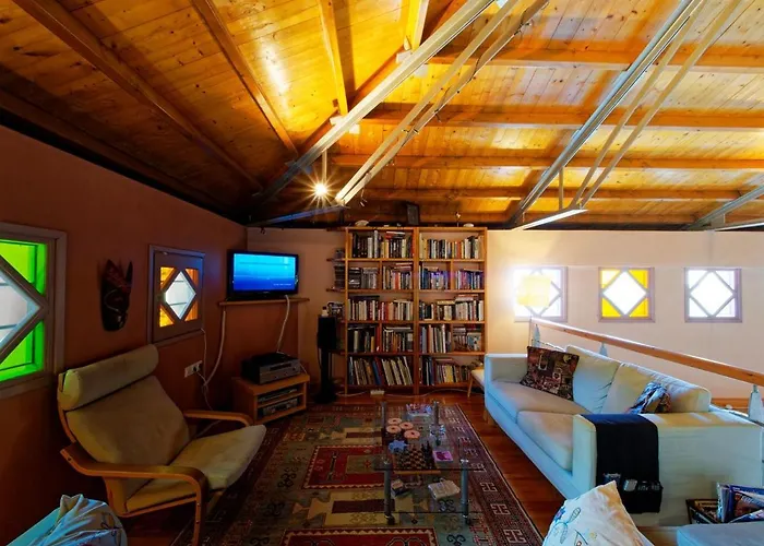 Prázdninový dům Country Estate With Pool