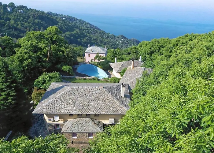 Country Estate With Pool